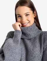 Dzianinowa sukienka - golf - szary