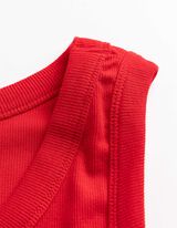 Top - Geribde structuur - rood