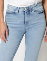 Džinsai - Prigludę - sviesiai melynas