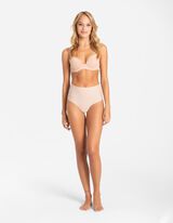 String - Licht figuurvormend ondergoed - roze