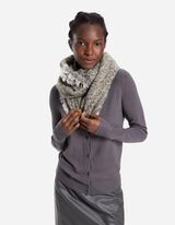 szal pętla - frędzle na krawędziach - ciemny zielony