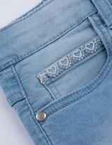 Jeansshorts - Stickereien - hellblau