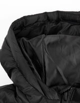 Dygsniuota liemenė - Gaubtas - juodas