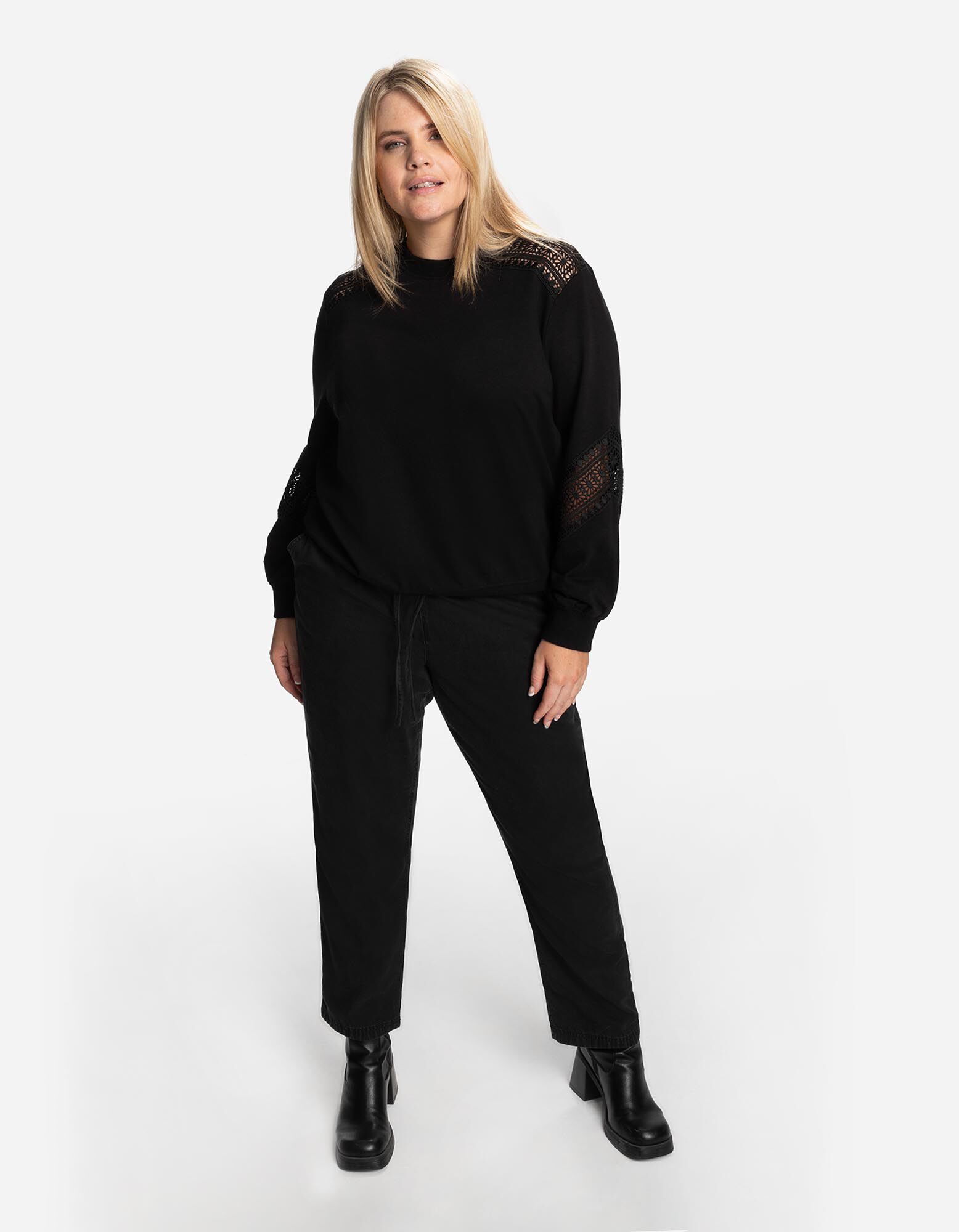 Sweatshirt - Metallic-Details - Schwarz