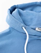 Kapuutsiga dressipluus - kulutatud v&auml;limusega - helesinine