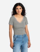 T-shirt - Inserto in pizzo - verde