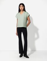 T-s&auml;rk - sisaldab modaali - heleroheline