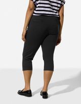 Kapri hlače - Kroj Skinny Fit - črna
