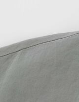 Pluus - &uuml;hev&auml;rviline - heleroheline