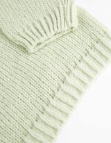 Pleteni pulover - V-izrez - zeleno