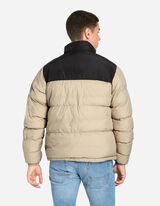 Tuulejakk - vetth&uuml;lgav - beezh