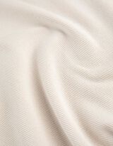 T-s&auml;rk - soonikuline struktuur - valge