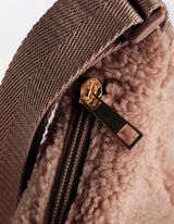 Umhängetasche - Teddyfell - dunkelbraun