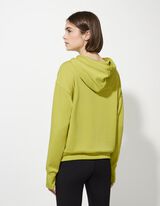 Pulover s kapuco - Mehko na otip - zelena