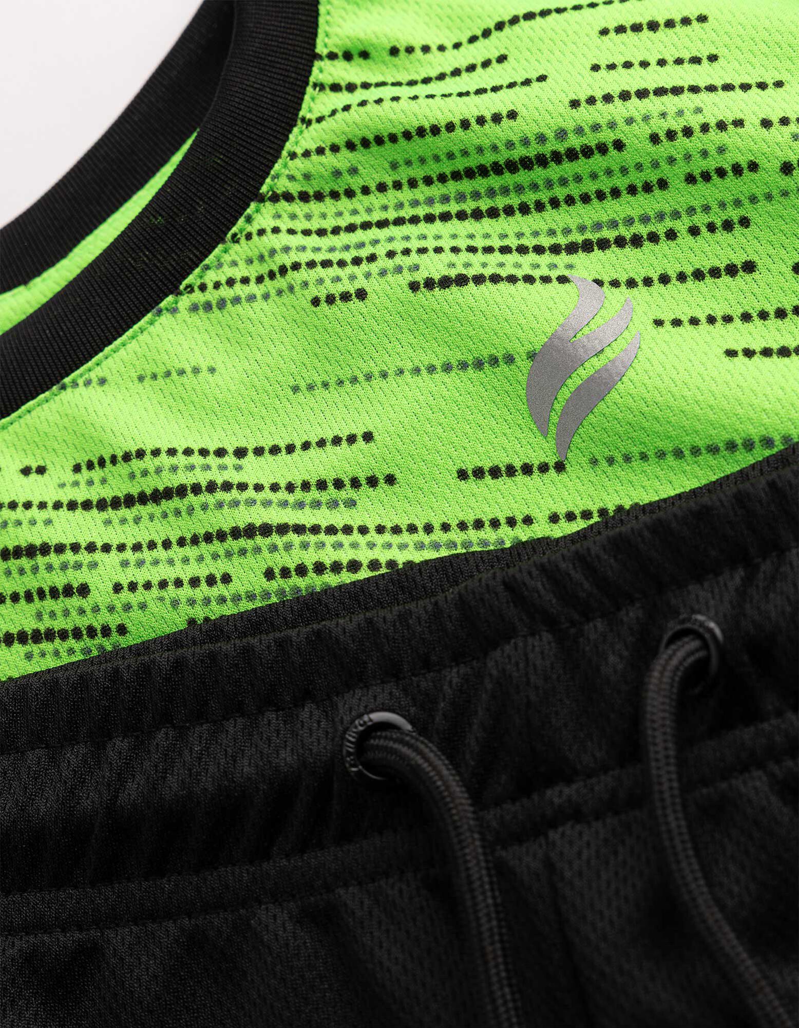 Souprava trička a kalhot - Potisk po cel&eacute; plo&scaron;e - Světle zelen&aacute;