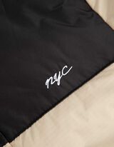 Tuulejakk - vetth&uuml;lgav - beezh