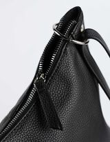 Beuteltasche - Lederoptik - schwarz