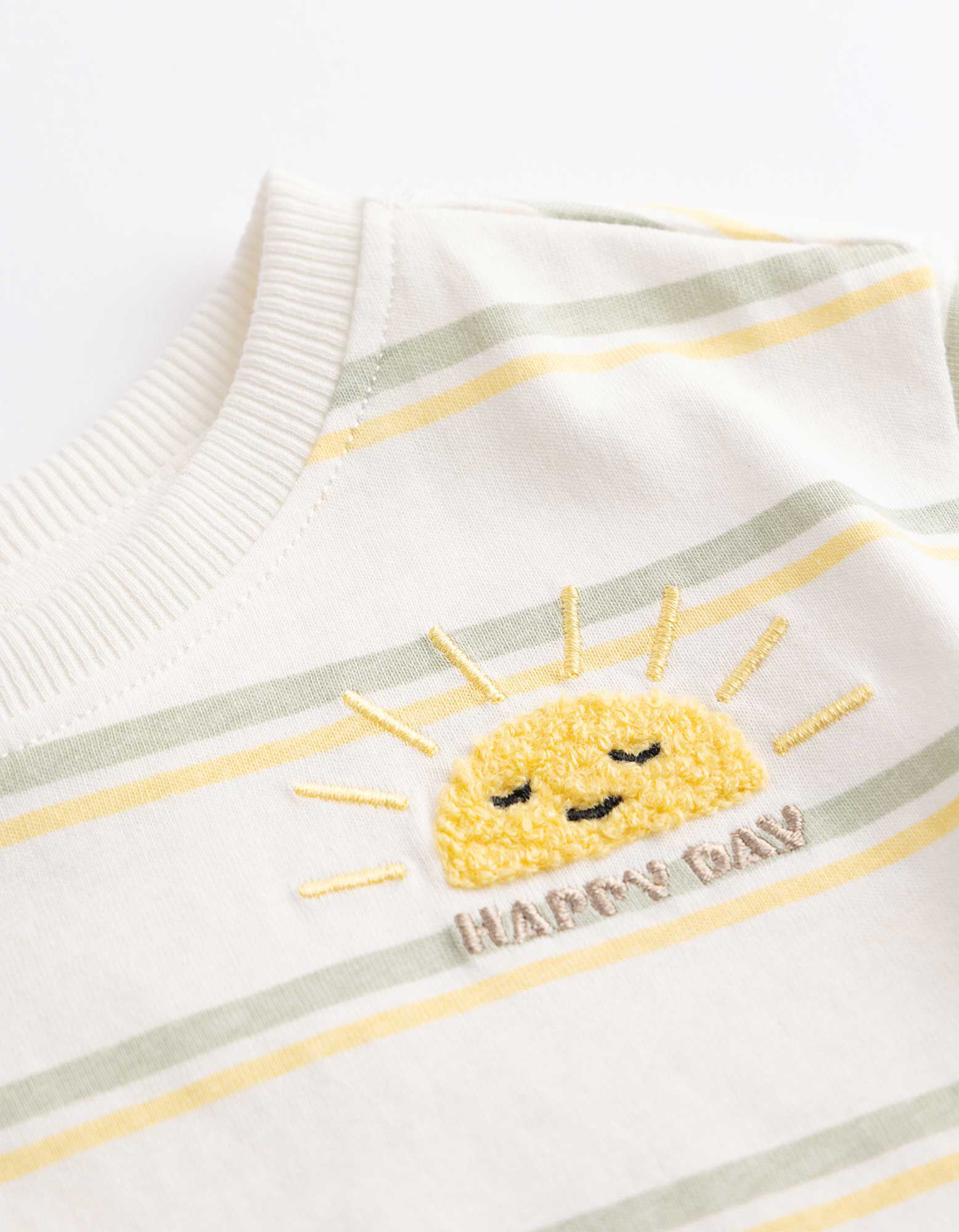 T-Shirt - Stickereien - Off-White