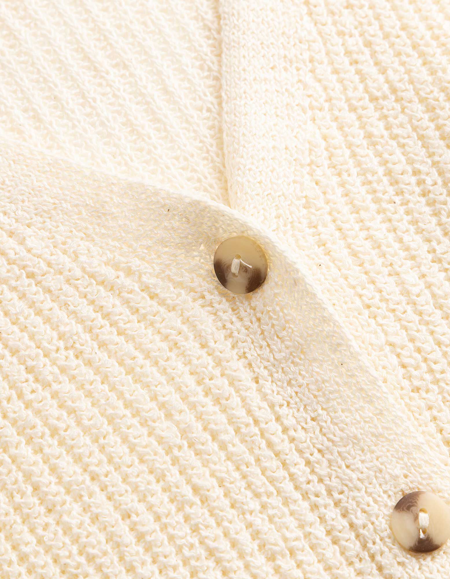 Gebreide top - Knoopsluiting - wit