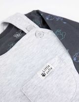 Set od majice dugih rukava i pantalona na tregere - Šareni print - svetlo-siva