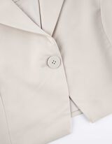 Blejzer - skr&aacute;ten&yacute; - bezova