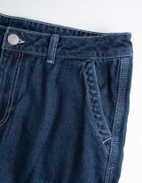 hlače z velikimi žepi - Pono&scaron;en videz - temno modra