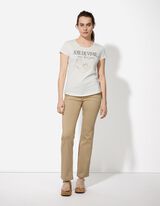 T-s&auml;rk - s&auml;delev motiiv - valge