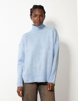 Megztinis - Kaklo iškirptė - sviesiai melynas