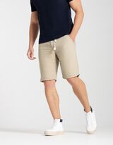 L&uuml;hikesed p&uuml;ksid - &uuml;hev&auml;rviline - beezh