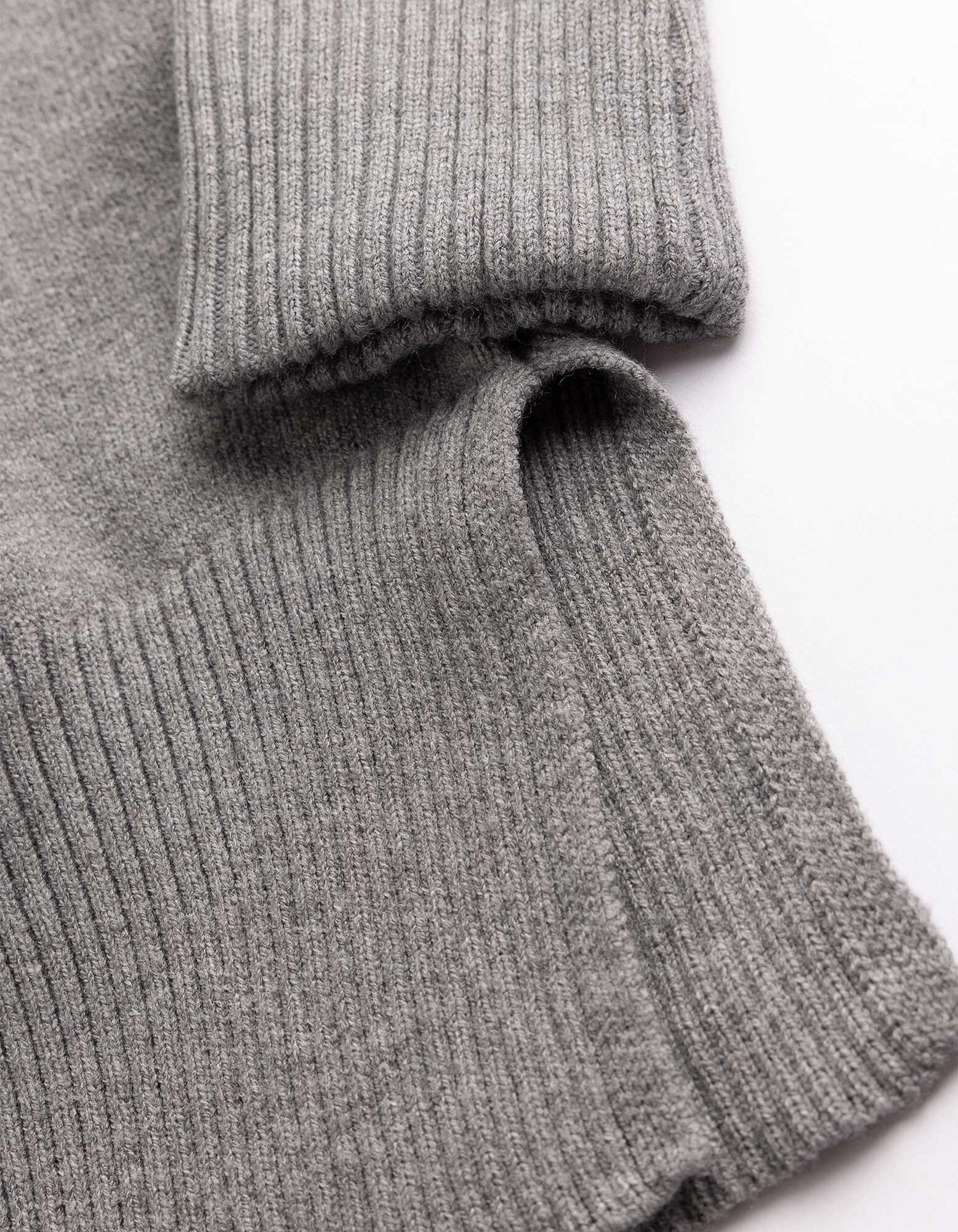 Strickpullover - Rollkragen - Grau