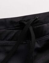 Celoplo&scaron;n&aacute; potlač - cierna