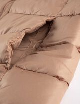 Tepitud vest - &uuml;hev&auml;rviline - beezh