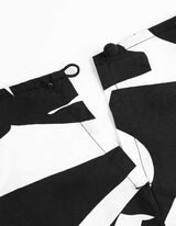 Bluză cu m&acirc;necă scurtă - Relax Fit - Negru