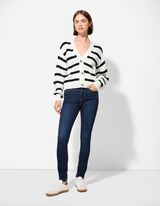 Pletený sveter - Gombíková lišta - biely