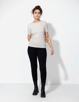 T-s&auml;rk - soonikuline struktuur - valge