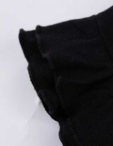 T-s&auml;rk - Riided ootavale emale - must