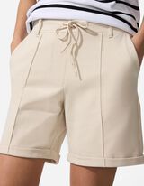 Shorts - Regular Waist - weiß