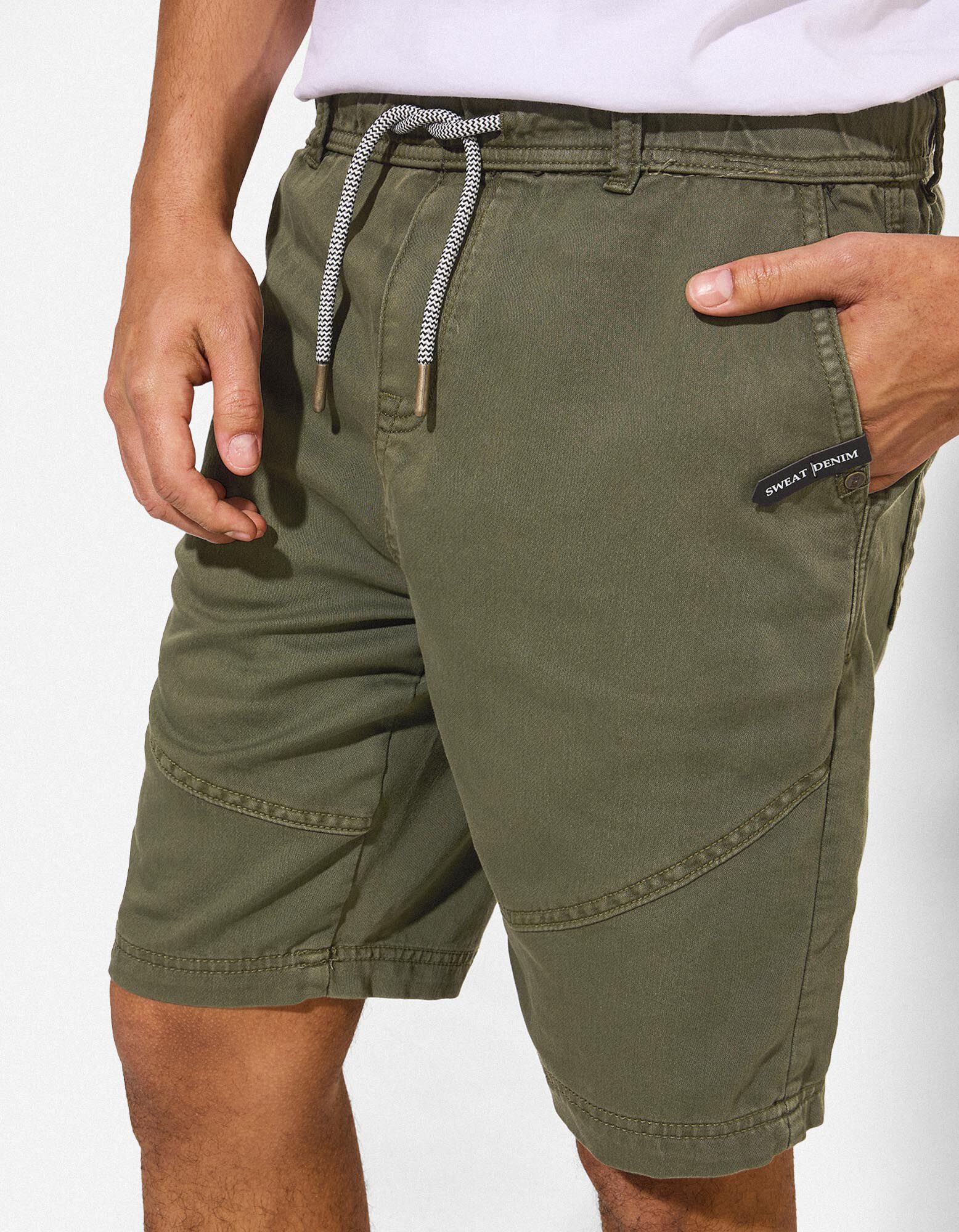 Shorts - Twill - dunkelgr&uuml;n