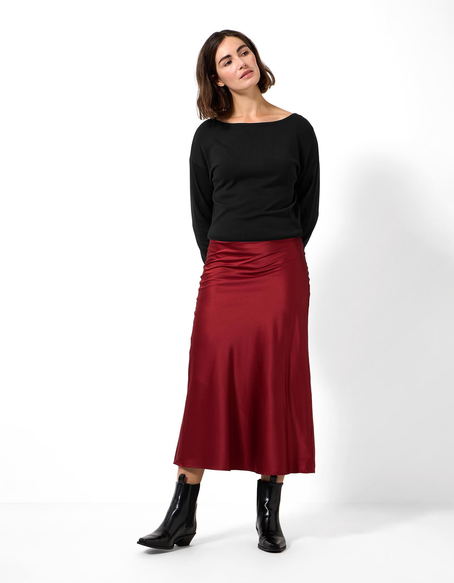 Pullover - Scollo a barchetta - Nero