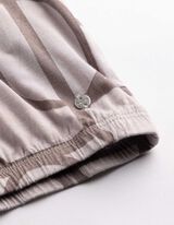 Langarmshirt - Allover-Print - Beige