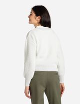 Pletena jopa - Pletenine - belo