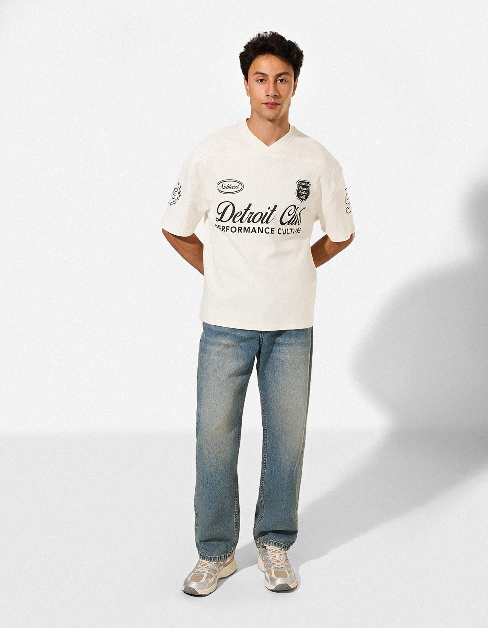 T-Shirt - V-Ausschnitt - wei&szlig;