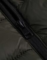 Vesta - Stojáček - tmave zelena