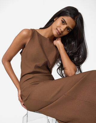 Kleid - Ärmellos - hellbraun