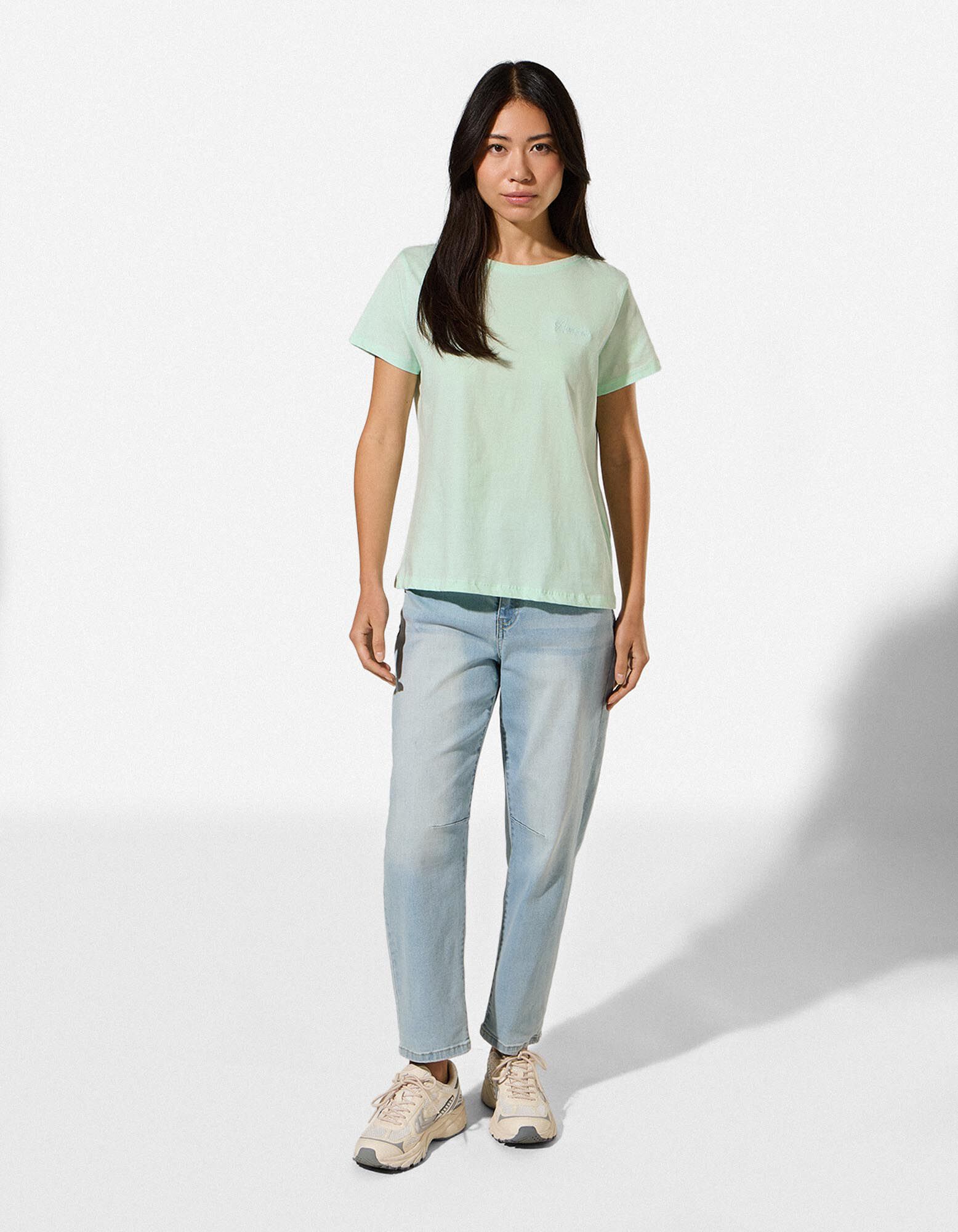 T-shirt - Borduursels - Lichtgroen