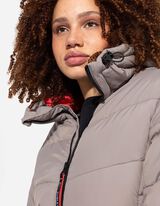 Steppelt kab&aacute;t - Kapucni - vil&aacute;gos barna