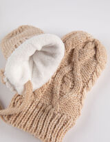 Kepurės ir pirštinių rinkinys - kabelio mezginys - smelio spalvos