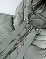 Ilga liemenė - Gobtuvas su įvertu raišteliu - tamsiai zalias