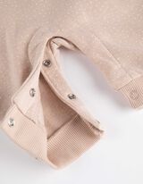 rinkinys: marškinėliai ilgomis rankovėmis ir kombinezonas - Siuvinėjimai - smelio spalvos