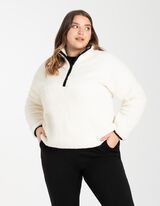 Cipz&aacute;ros meleg&iacute;tőfelső - Pl&uuml;ss - feher